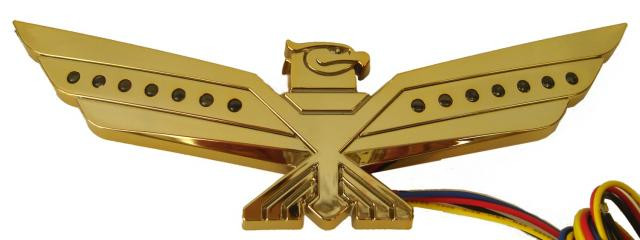 Aigle lumineux doré